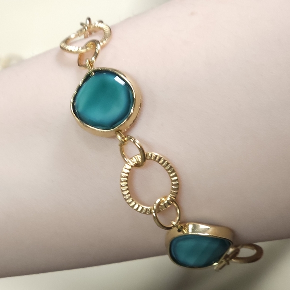 Golden Seas Original Design 3 Piece Jewelry Collection - Picture 6 of 15